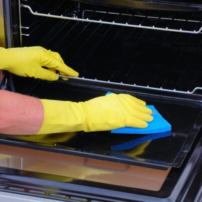 Commercial and Residential Cleaning Services - Port St Lucie, Palm Beach Gardens, Jupiter, Loxahatchee, Royal Palm Beach, West Palm Beach- Handy Helpers